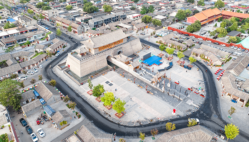 2022年9月8日，石家莊，航拍正定縣正定古城陽和樓與正定歷史文化街。